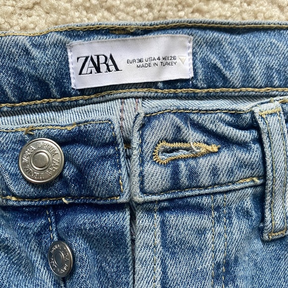 ZARA FLARE CUT JEANS - Picture 3 of 4